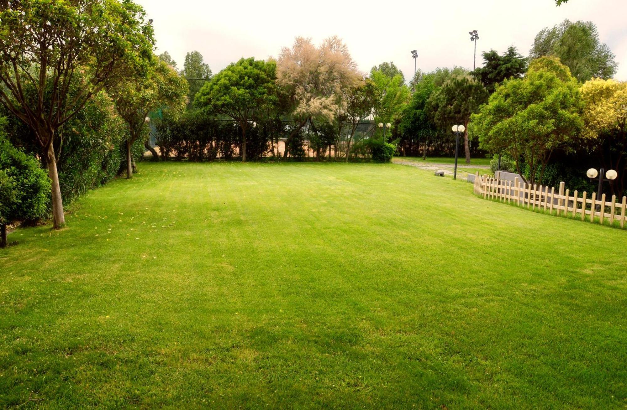 Sheraton Istanbul Atakoy Hotel Istambul Exterior foto The park