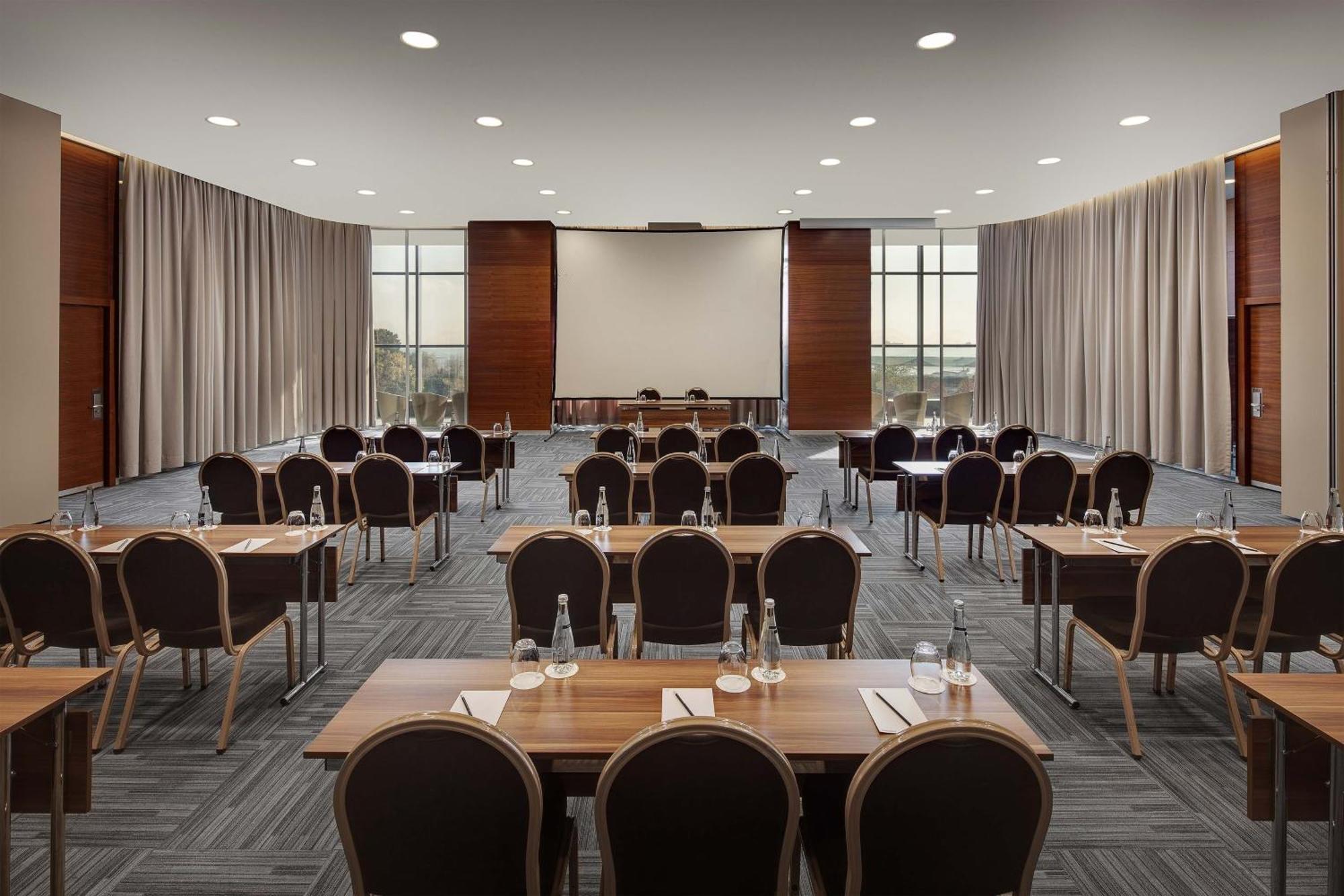Sheraton Istanbul Atakoy Hotel Istambul Exterior foto Meeting room