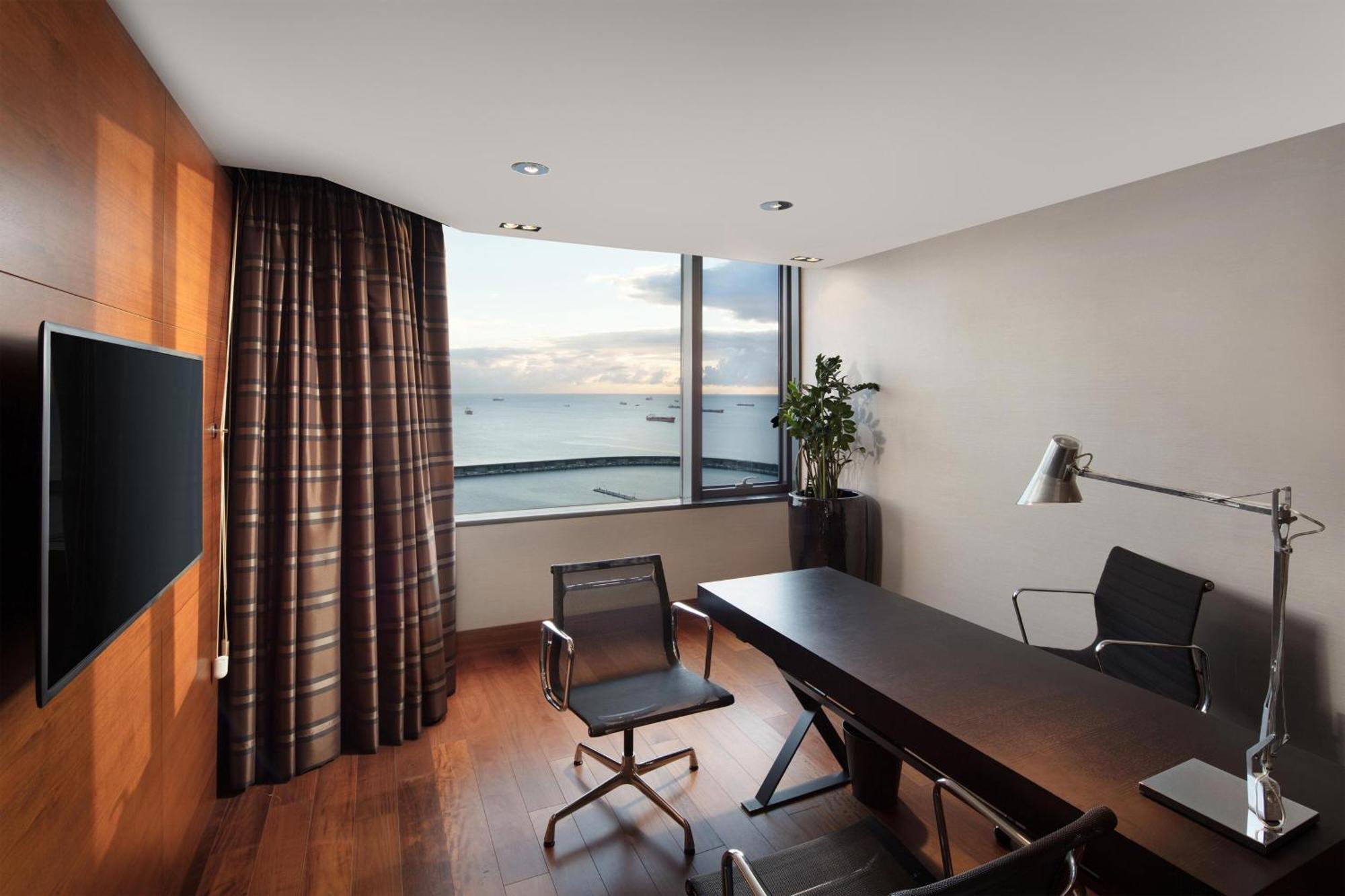 Sheraton Istanbul Atakoy Hotel Istambul Exterior foto Office at the Westin Harbour View